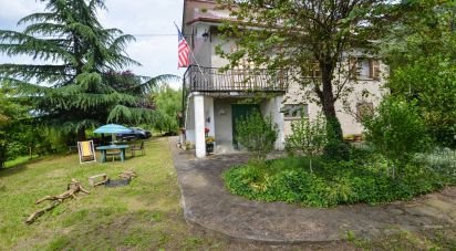 Casa indipendente 6 locali di 150 m² in Camerana (12072)