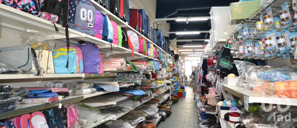 Shop / premises commercial of 500 m² in Genova (16151)