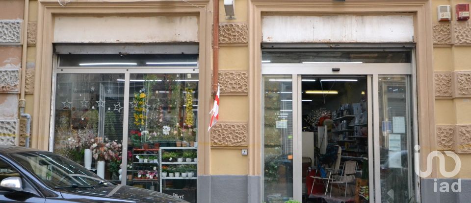 Shop / premises commercial of 500 m² in Genova (16151)