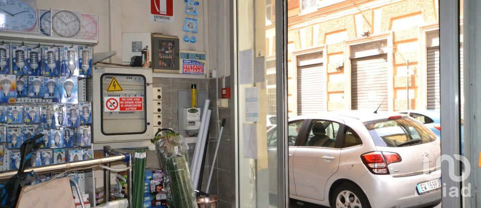 Shop / premises commercial of 500 m² in Genova (16151)