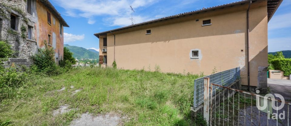 Costruzione di 900 m² in Villanuova sul Clisi (25089)