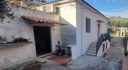 Casa indipendente 8 locali di 110 m² in Silvi (64028)