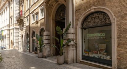 Appartamento 12 locali di 500 m² a Ancona (60121)