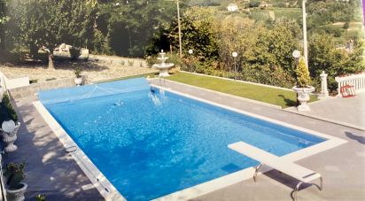 Casa indipendente / Villa 8 locali di 180 m² in Ovada (15076)