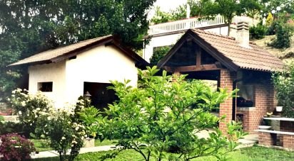 Casa indipendente / Villa 8 locali di 180 m² in Ovada (15076)