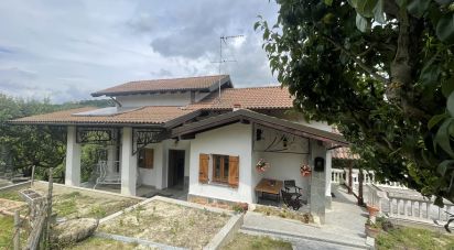 Casa indipendente / Villa 6 locali di 119 m² in Ovada (15076)