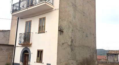 Casa indipendente / Villa 7 locali di 150 m² in Colledimacine (66010)