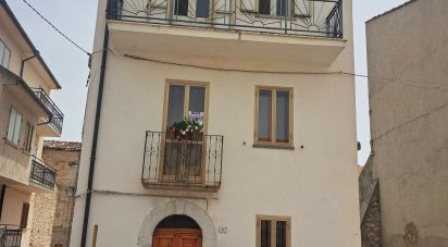 Casa indipendente / Villa 7 locali di 150 m² in Colledimacine (66010)