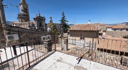 Varie superfici 11 locali di 220 m² in Sulmona (67039)