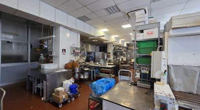 Warehouse of 681 m² in Genova (16153)