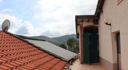 Casa indipendente / Villa 8 locali di 200 m² in Varazze (17019)