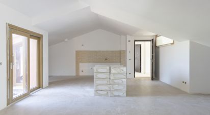 Loft 5 locali di 179 m² a Potenza Picena (62018)