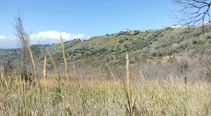Terreno di 300.000 m² in Casalincontrada (66012)