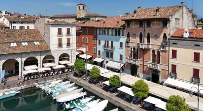 Appartamento 6 locali di 156 m² a Desenzano del Garda (25015)