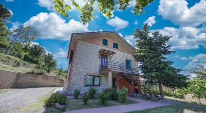 Casa indipendente 6 locali di 191 m² in San Leo (47865)