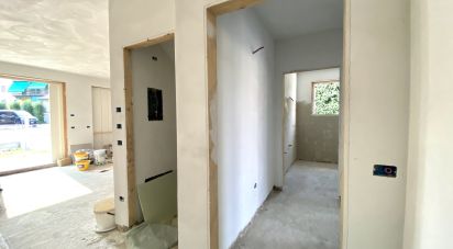 Other surface 4 rooms of 140 m² in Volta Mantovana (46049)