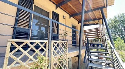 Casa indipendente / Villa 15 locali di 250 m² in Fabriano (60044)