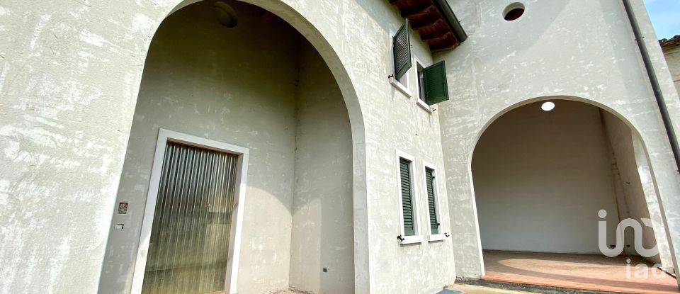Casale 16 locali di 440 m² in Ponti sul Mincio (46040)