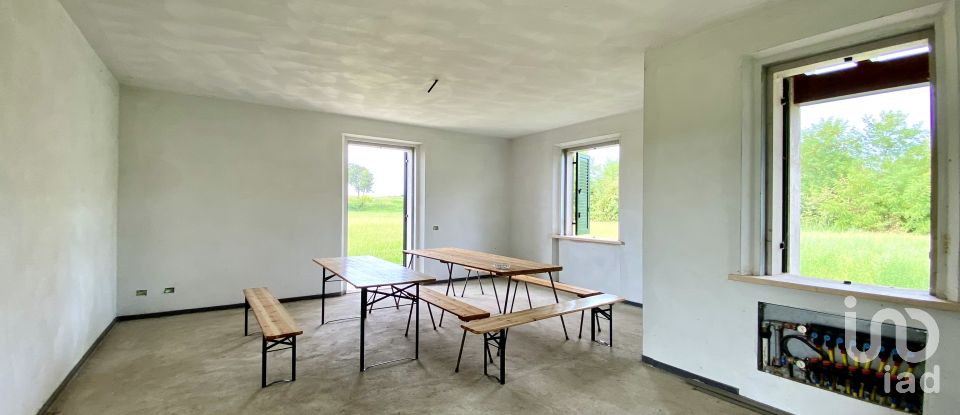 Casale 16 locali di 440 m² in Ponti sul Mincio (46040)