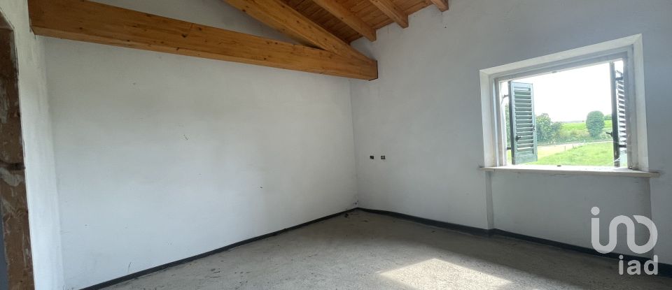 Casale 16 locali di 440 m² in Ponti sul Mincio (46040)