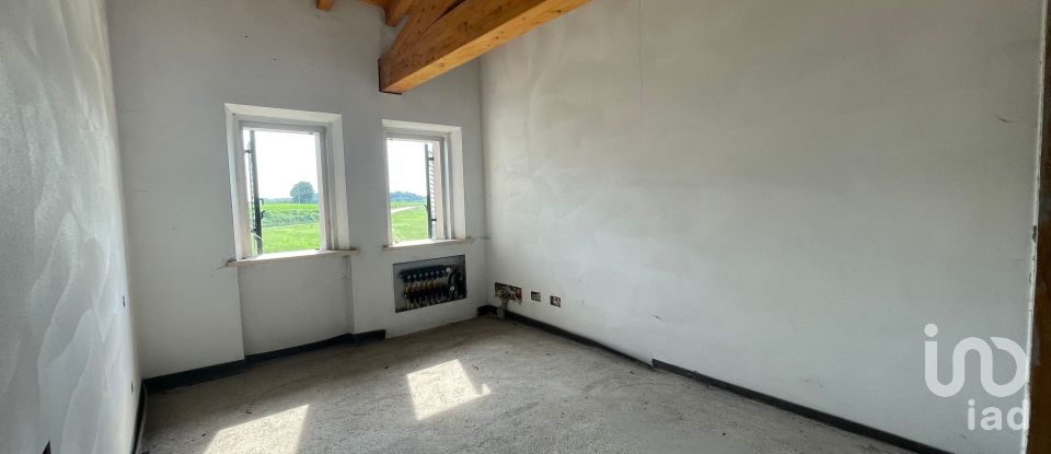 Casale 16 locali di 440 m² in Ponti sul Mincio (46040)