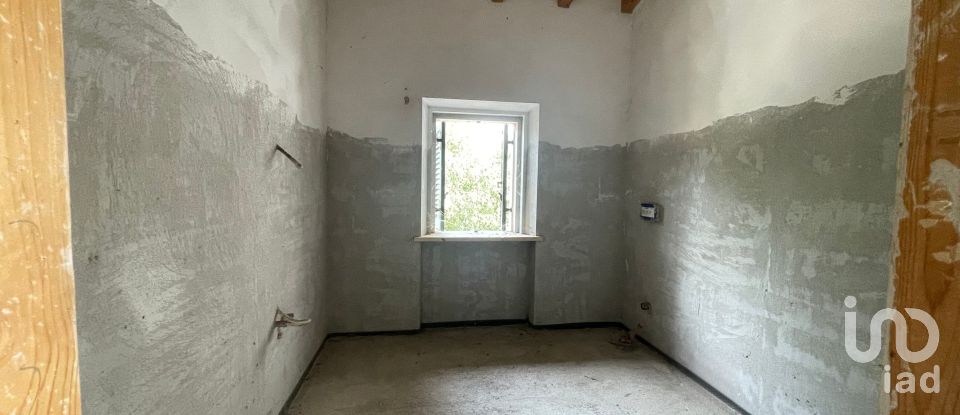 Casale 16 locali di 440 m² in Ponti sul Mincio (46040)