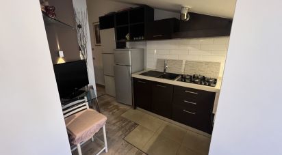 Loft 5 locali di 65 m² a Fermo (63900)