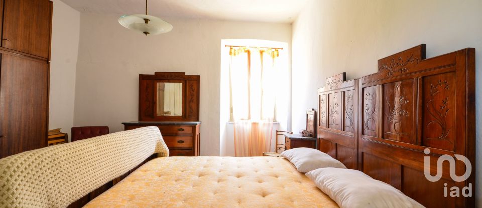 Townhouse 7 rooms of 205 m² in Saliceto (12079)