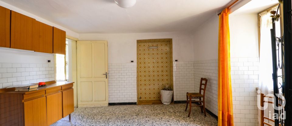 Townhouse 7 rooms of 205 m² in Saliceto (12079)