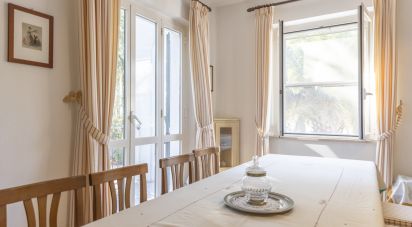 Casale 6 locali di 280 m² in Montefano (62010)