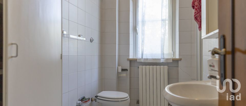 Casale 6 locali di 280 m² in Montefano (62010)