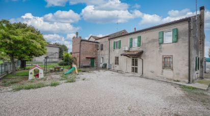 Casa indipendente / Villa 8 locali di 300 m² in Ostellato (44020)