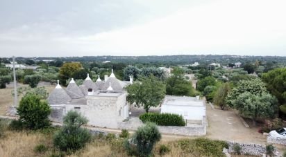 Trullo 15 locali di 244 m² in Locorotondo (70010)