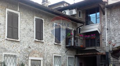 Village house 13 rooms of 410 m² in Lonato del Garda (25017)