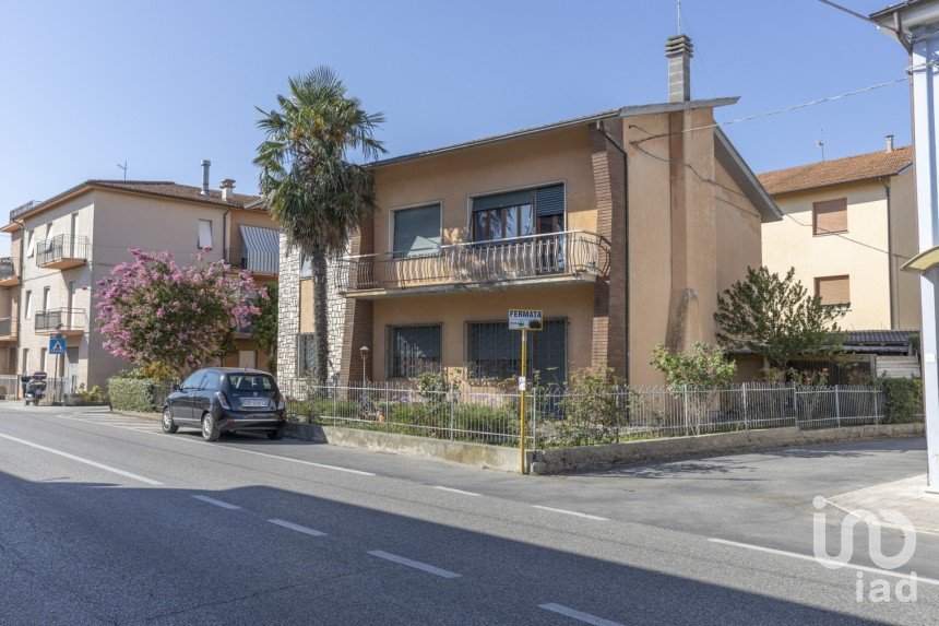 Farm 13 rooms of 334 m² in Recanati (62019)