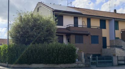 Villa a schiera 8 locali di 146 m² in Sant'Angelo Lodigiano (26866)