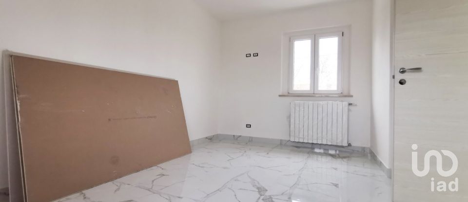 Casale 3 locali di 180 m² in Ghedi (25016)