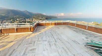 Loft 14 locali di 250 m² a Arenzano (16011)