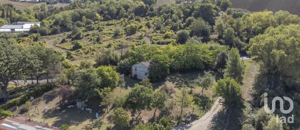 Townhouse 0 rooms of 180 m² in Castelfidardo (60022)