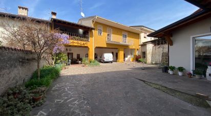 Rifugio 6 locali di 190 m² in Lonato del Garda (25017)