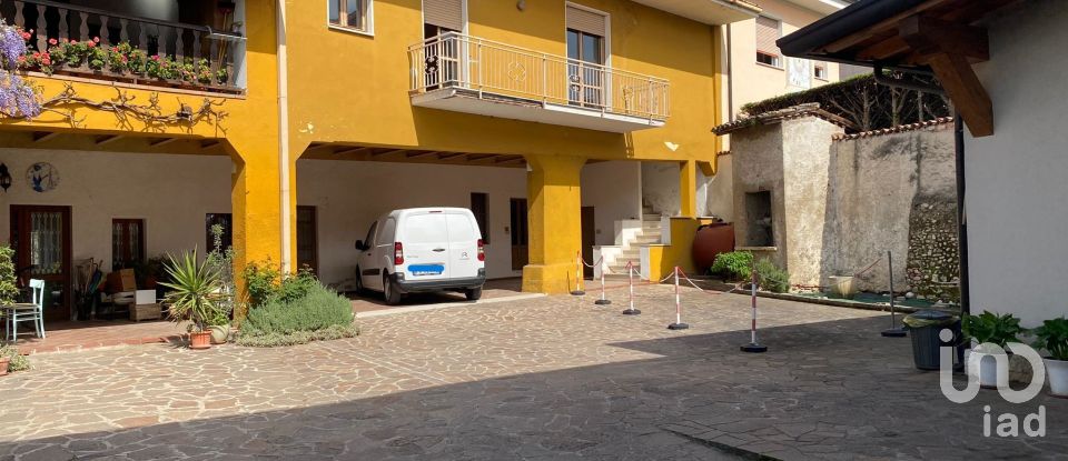 Lodge 6 rooms of 190 m² in Lonato del Garda (25017)