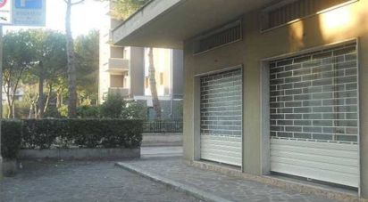 Negozio / locale commerciale di 63 m² in Silvi (64028)