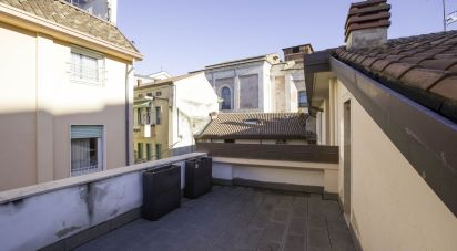Loft 3 locali di 70 m² a Verona (37121)