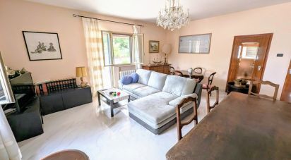 Casale 12 locali di 244 m² in Bugnara (67030)