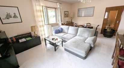 Casale 12 locali di 244 m² in Bugnara (67030)