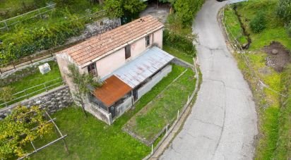 Casa indipendente / Villa 5 locali di 61 m² in Neirone (16040)