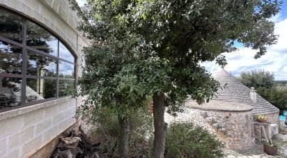 Casale 16 locali di 185 m² in Fasano (72017)