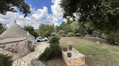 Casale 16 locali di 185 m² in Fasano (72017)