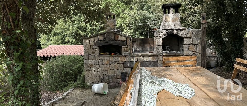 Casale 16 locali di 185 m² in Fasano (72017)