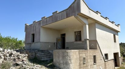 Casale 7 locali di 185 m² in Martina Franca (74015)